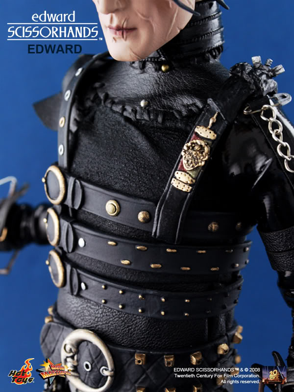  Artikelbild 2 des Artikels “HOT TOYS EDWARD SCISSORHANDS “
