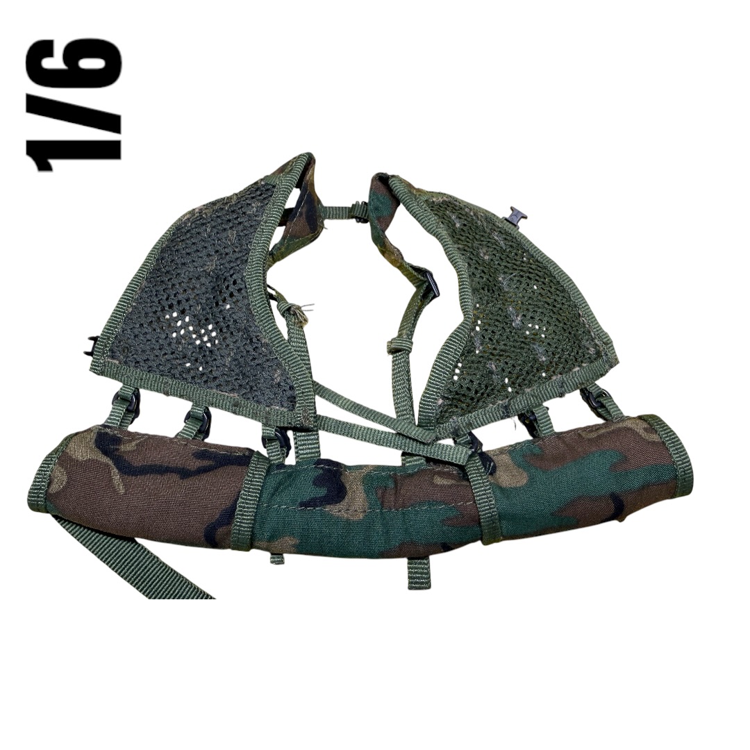  Product image 2 of the product “1:6 Recon Chest Harness Vest (Woodland) ”