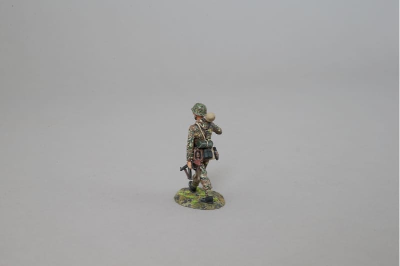  Artikelbild 2 des Artikels “PANZERFAUST GRENADIER Erbsentarn  (Limited Ed 100) “