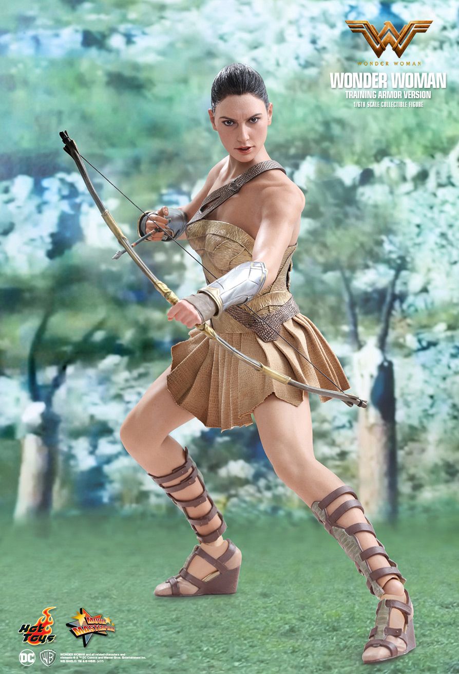  Product image 2 of the product “Die Wonder Woman 1:6  Training Version ”