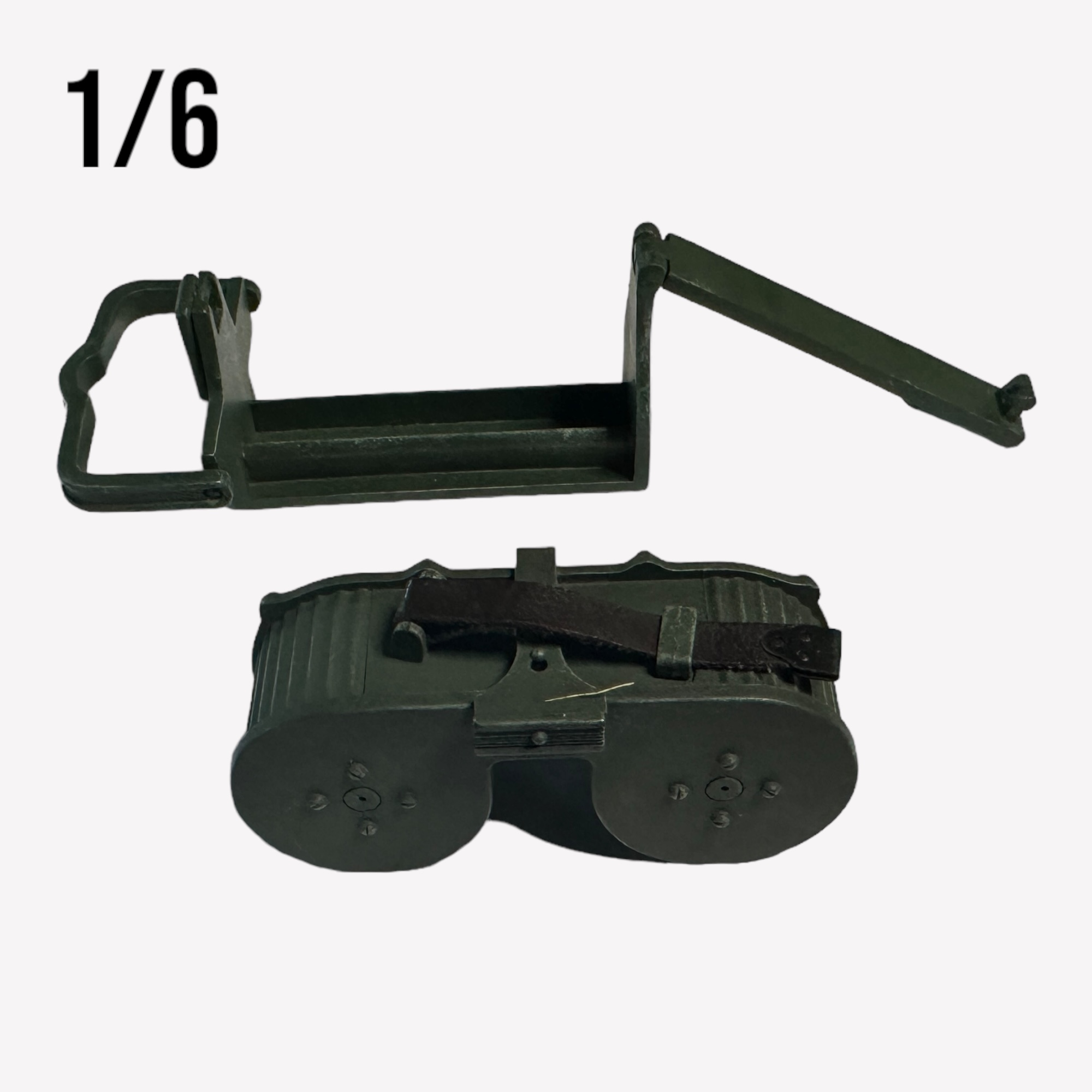  Artikelbild 2 des Artikels “Gurtkasten MG 15 mit Tragegetell  1/6 “