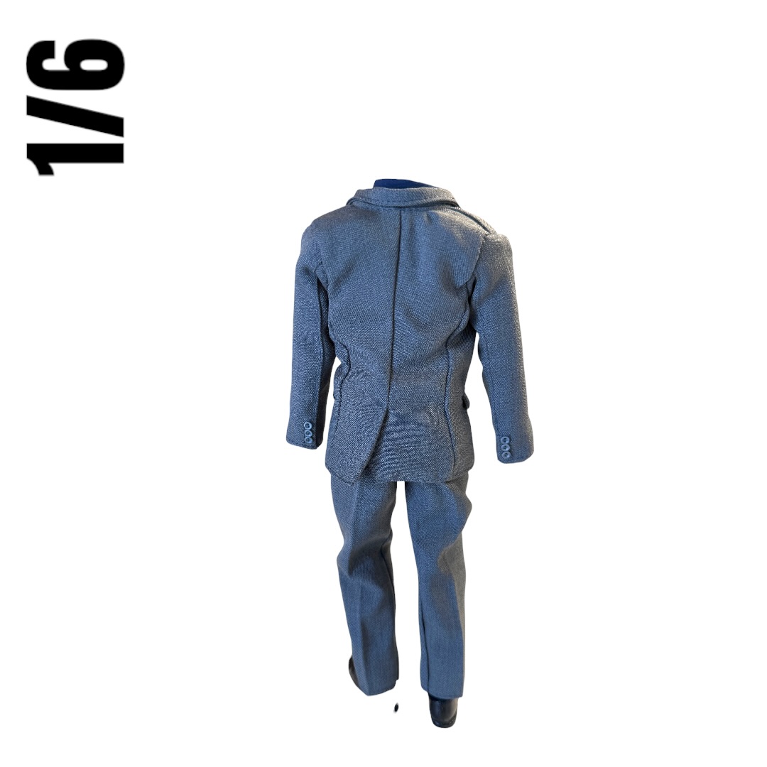  Artikelbild 2 des Artikels “1/6 Business Anzug-Set Grau mit Hemd, Socken & Lackschuhen “