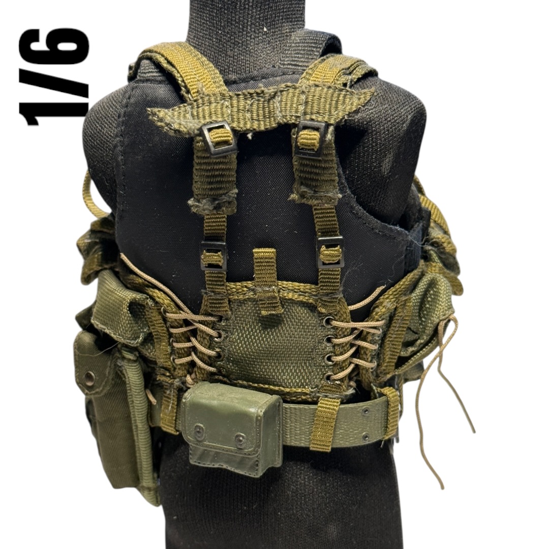  Artikelbild 2 des Artikels “1:6 Recon Chest Harness Vest (Tan) with Undervest “