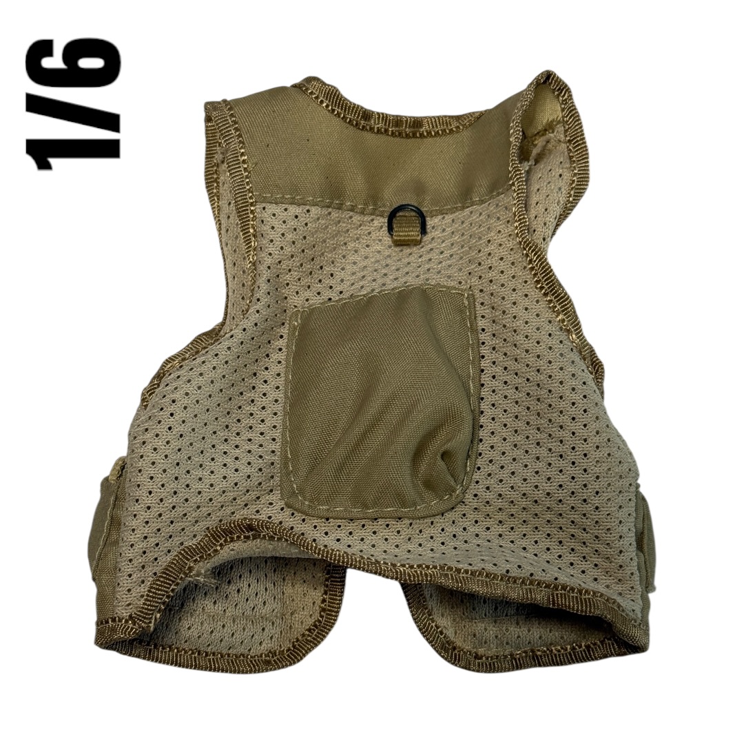  Artikelbild 2 des Artikels “Multi Pocket Vest 1/6 “