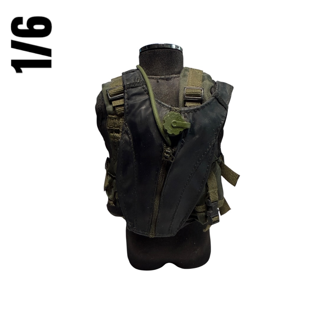  Artikelbild 2 des Artikels “1:6 Recon Chest Harness with Camelback (OG) “