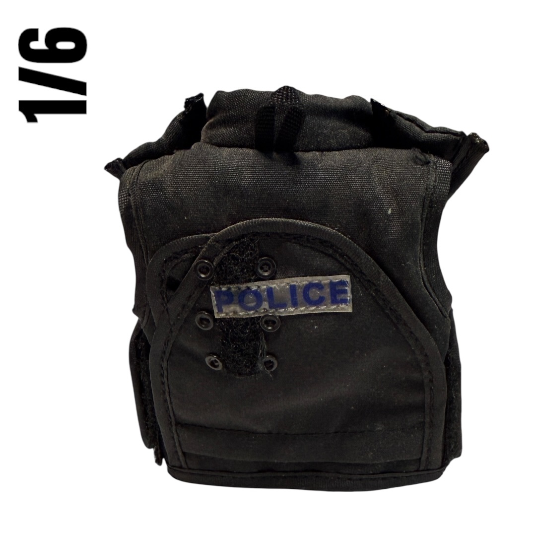  Artikelbild 2 des Artikels “Police Tactical Vest  1/6 battle worn “