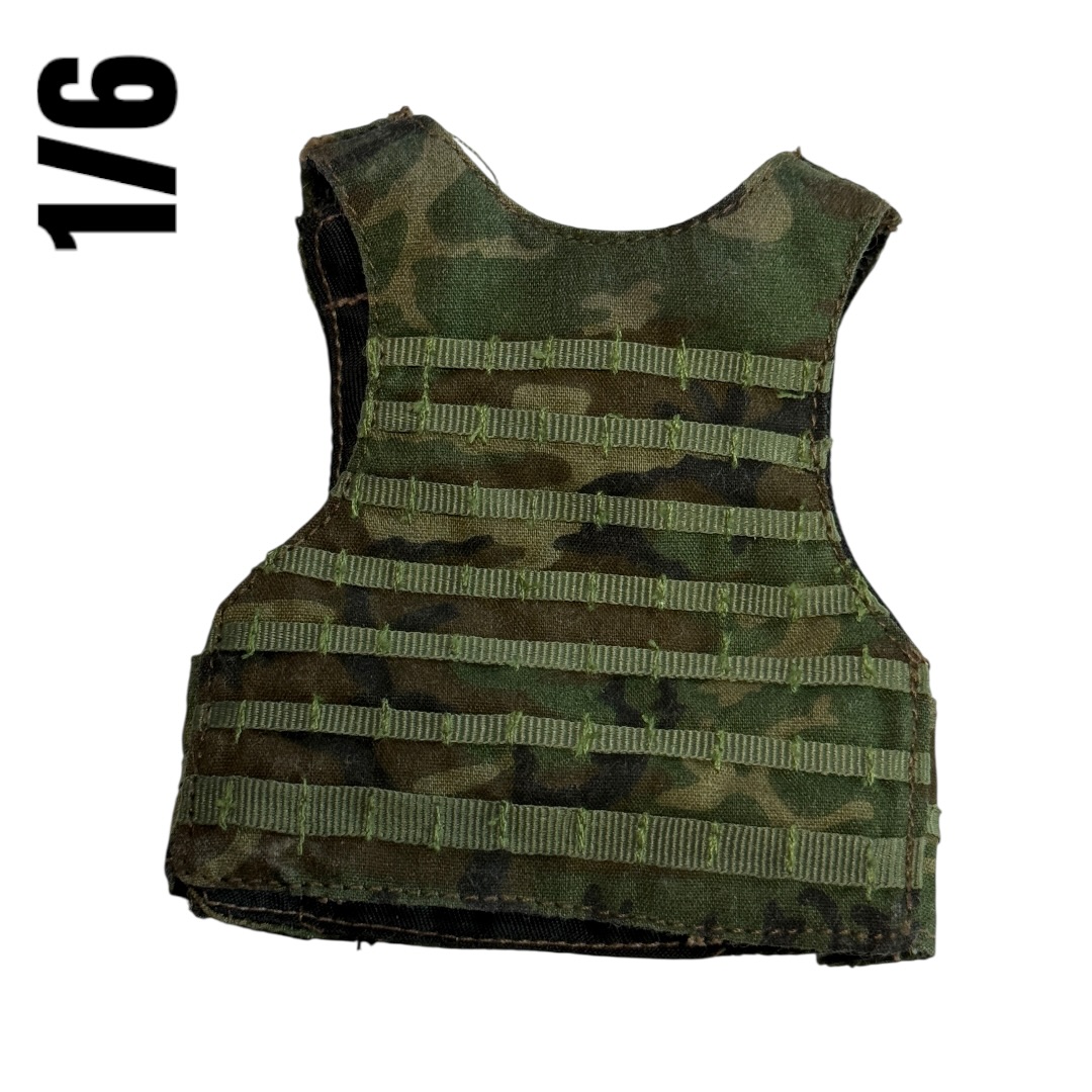 Product image 2 of the product “1:6 Body Armor  (Woodland) ”