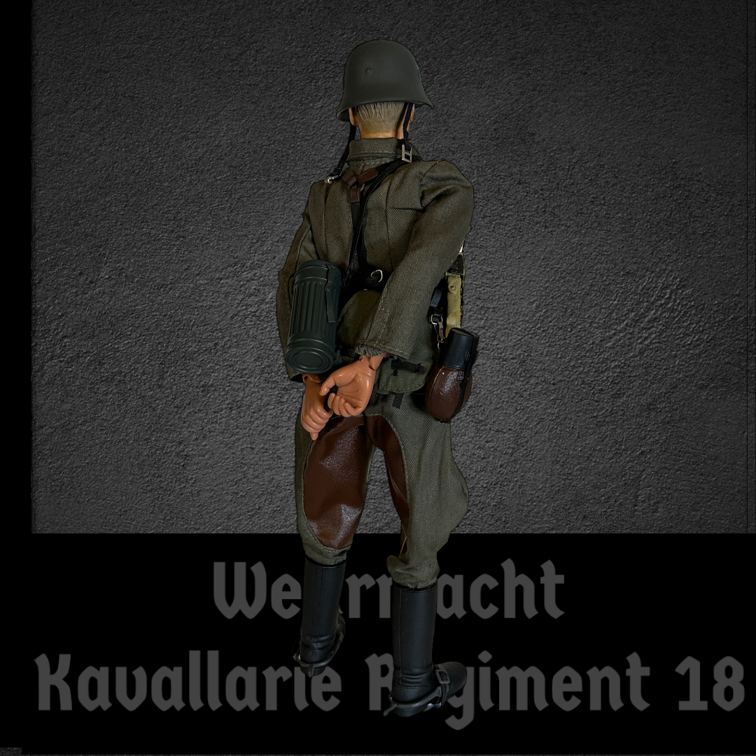  Product image 2 of the product “Wehrmacht Soldat Horst Reiterregiment and Horse 1/6 (No Box) ”