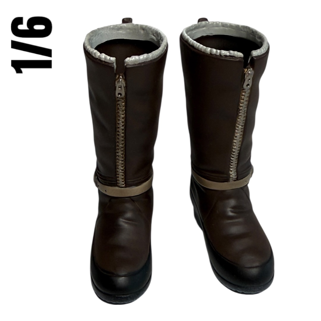  Product image 2 of the product “Royal Air Force Flight Boots and Whistle (Blue) 1/6 ”