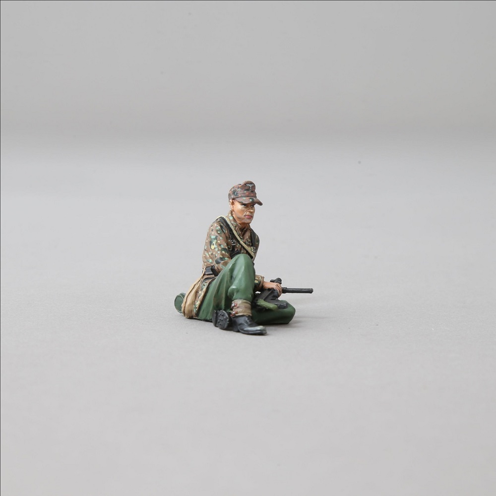  Artikelbild 2 des Artikels “Elite Soldat in Tarnsmock Relaxed Sitzend 1/30 “