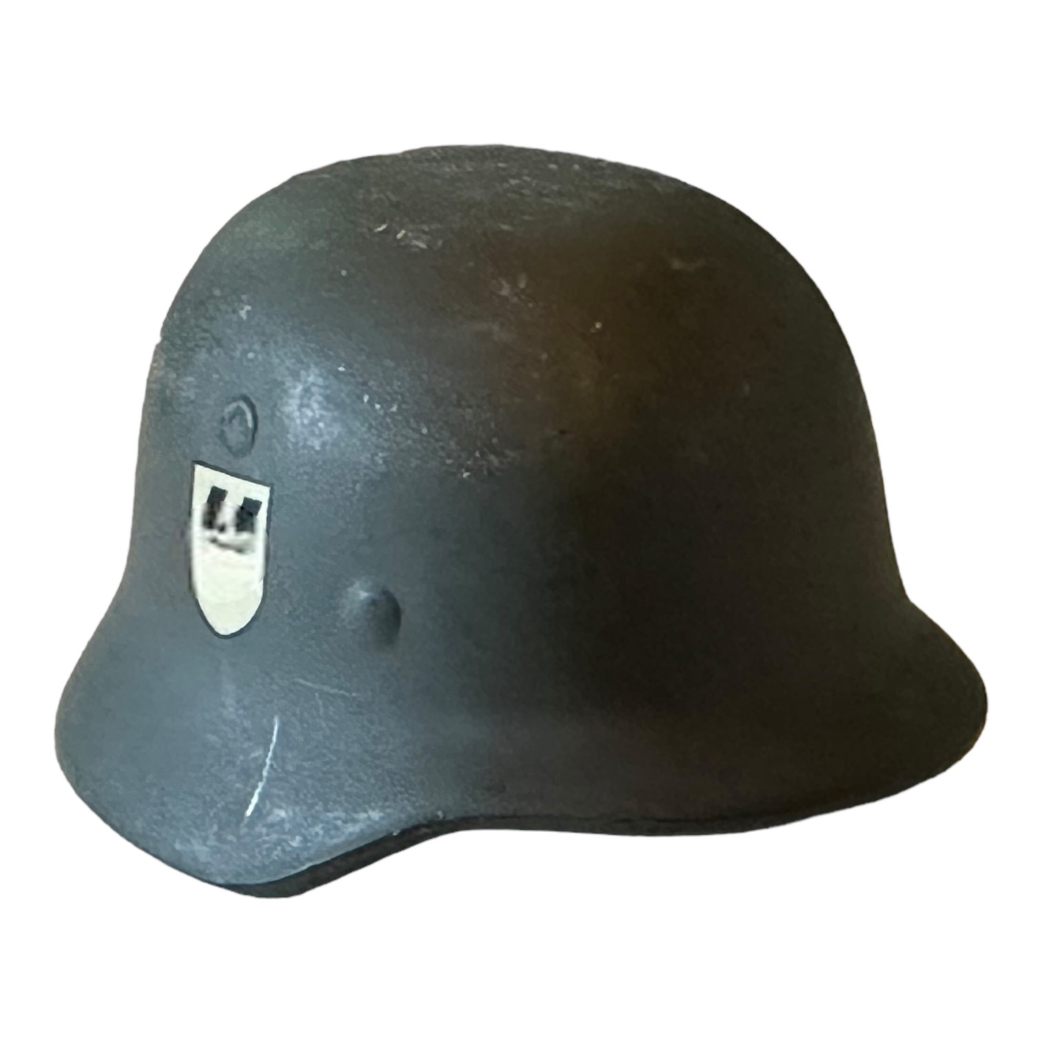  Product image 2 of the product “SS Helm mit 2 Abzeichen 1/6 (Kunststoff) ”