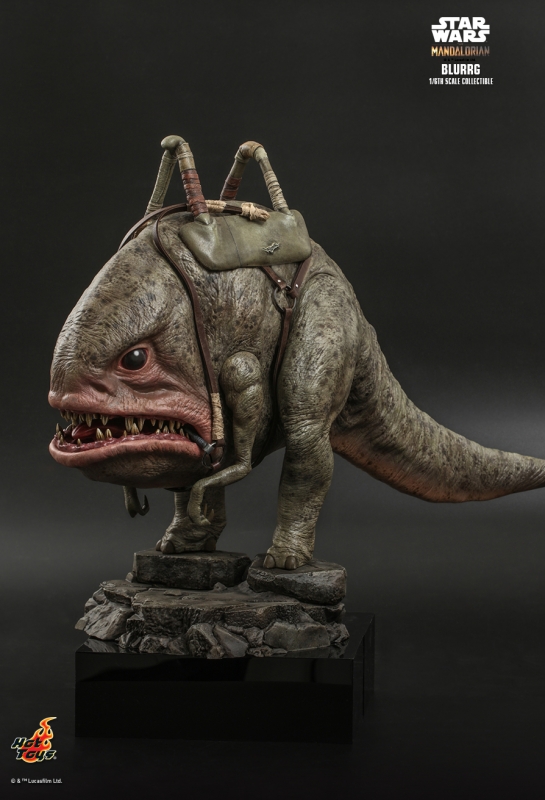  Artikelbild 2 des Artikels “Star Wars: The Mandalorian - Mandalorian & Blurrg - 1/6th scale “
