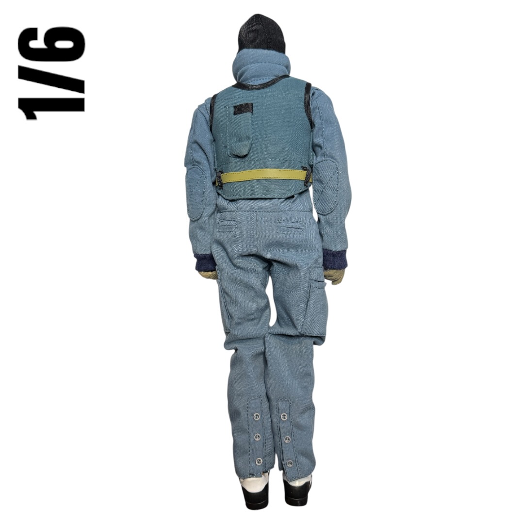  Artikelbild 2 des Artikels “GSG 9 Figur mit Einsatzkombi Polizei Graublau 1/6 “