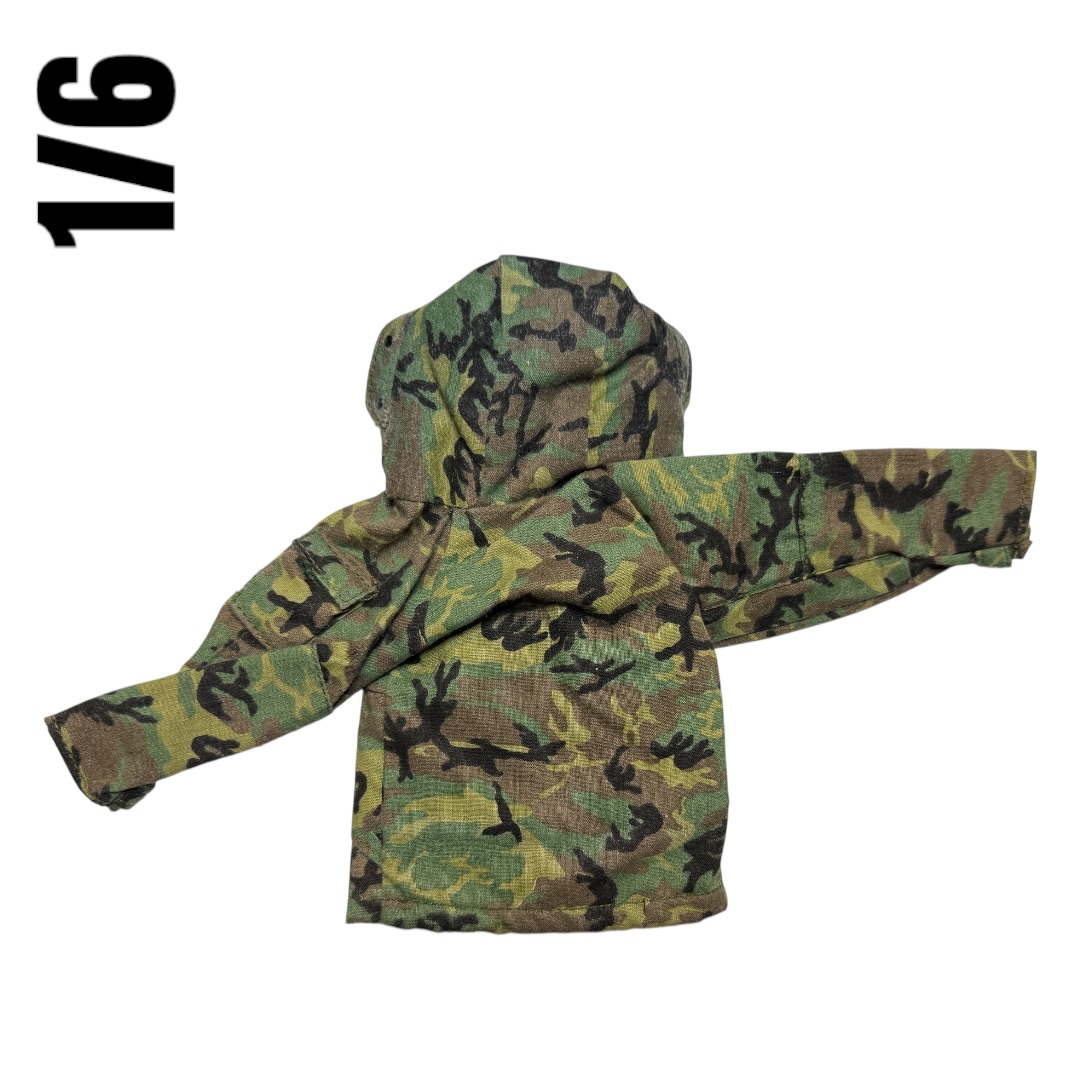  Product image 2 of the product “Woodland Hooded Parka 1/6 ”