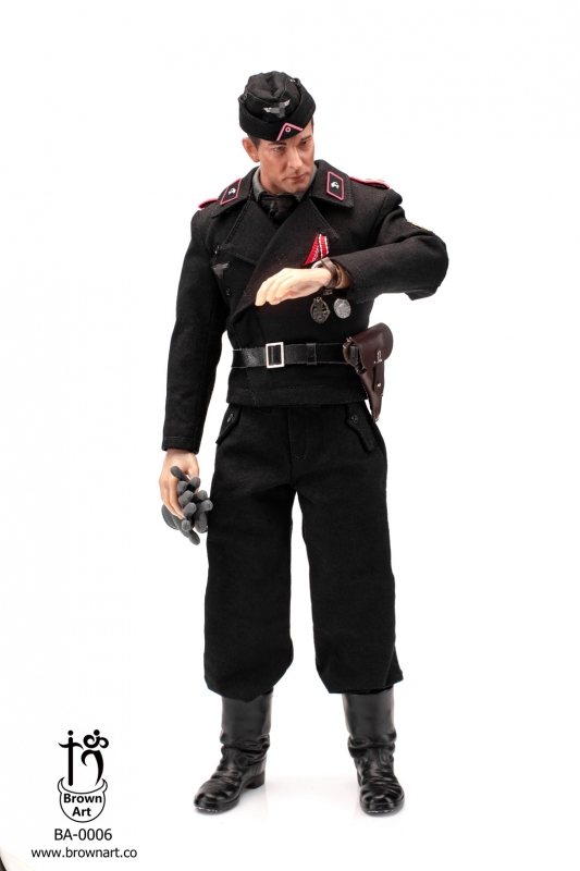  Product image 2 of the product “The Panzer Commander Of German of WWII (Deluxe Version) ”