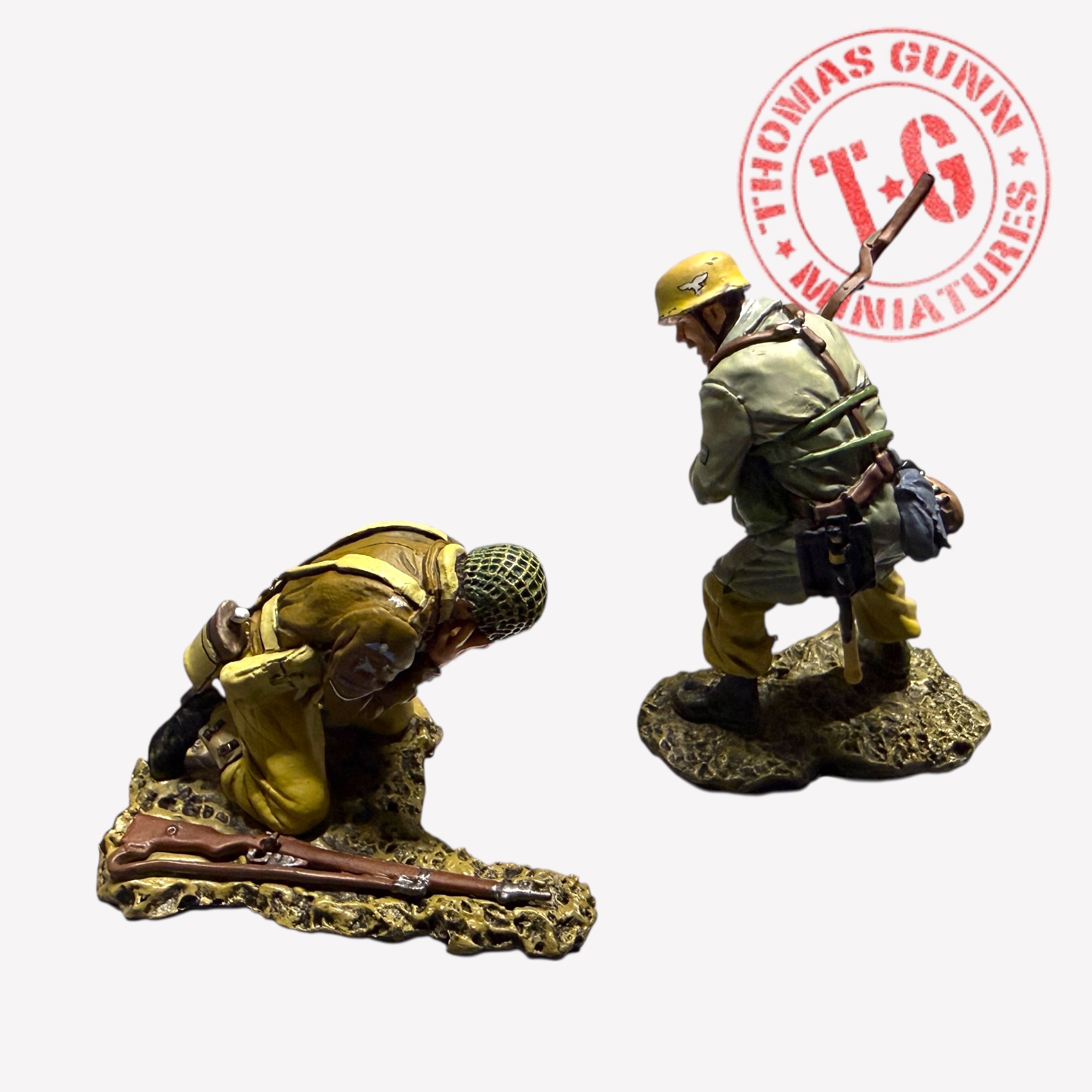  Product image 2 of the product “WWII: Knockout Blow (2 figures - FJ & British Paratrooper Desert Version ”