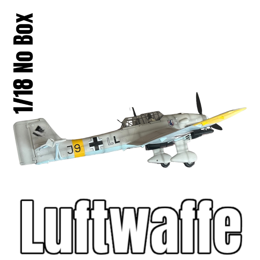  Product image 2 of the product “1:18 Stuka ohne Verpackung aus der Ausstellung ”