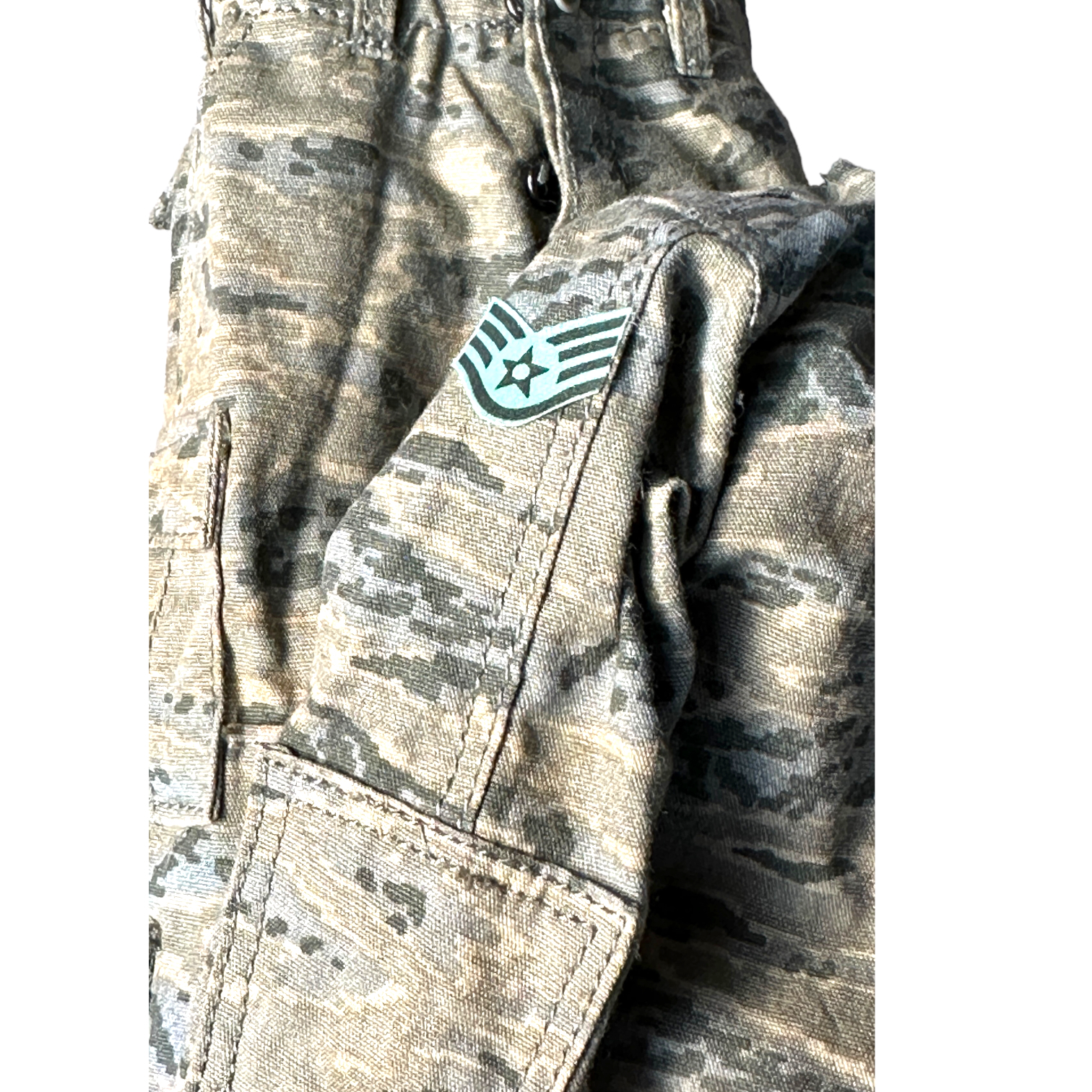  Artikelbild 2 des Artikels “USAF  Uniform  1/6 “