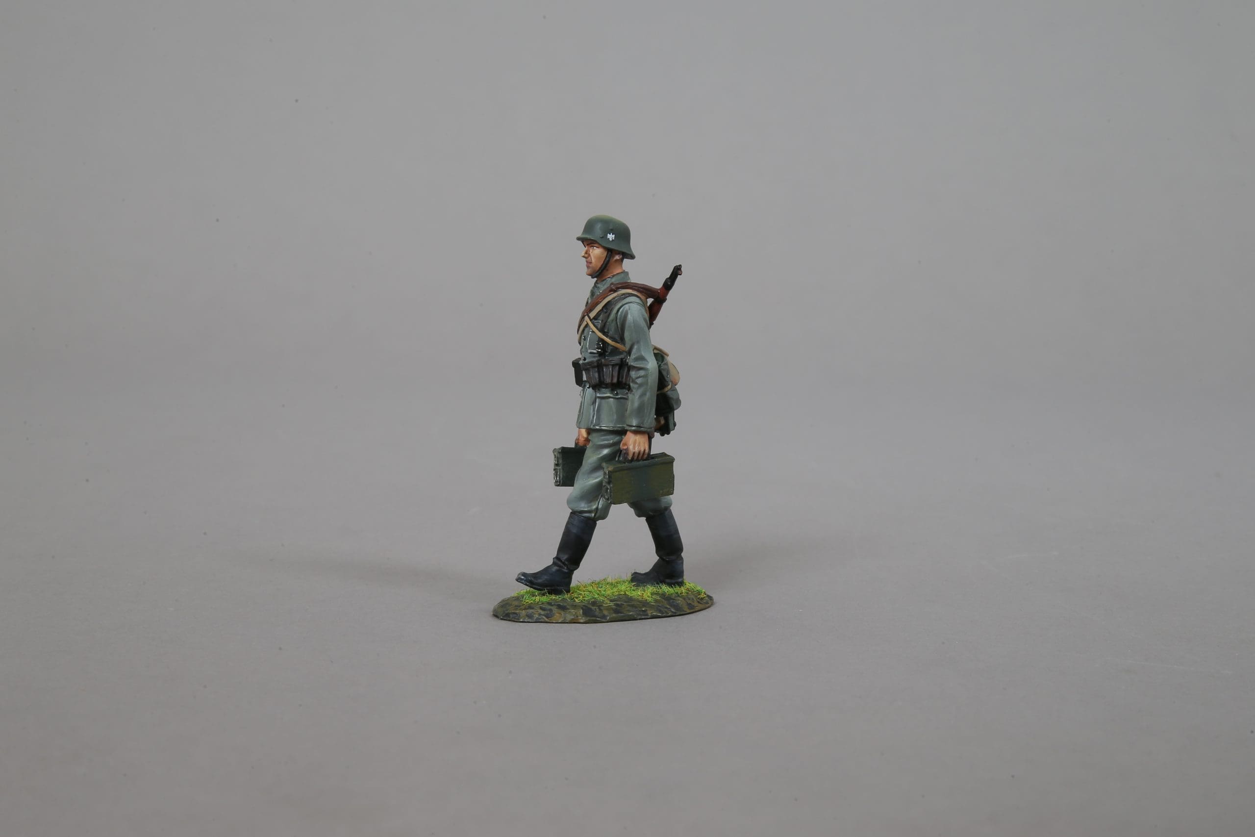  Artikelbild 2 des Artikels “WH K98 Schütze mit Gurtkasten 1/30 “