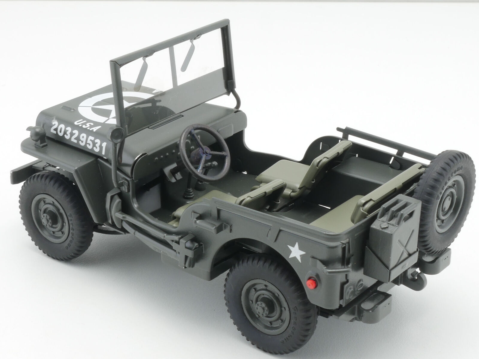  Artikelbild 2 des Artikels “Willys Jeep US-Army 1:24 “
