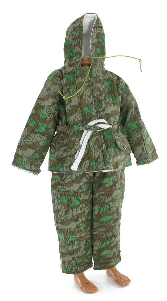  Product image 2 of the product “Fully reversible to white, four functioning pockets in the jacket, two in the trousers ”