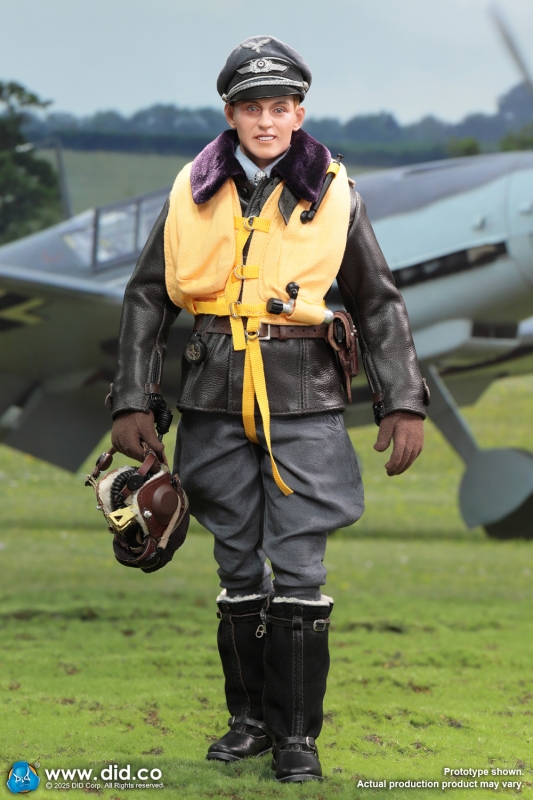 Artikelbild 2 des Artikels “Erich Hartmann - WWII German Luftwaffe Ace Pilot - in 1/6 scale “