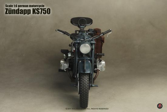  Product image 2 of the product “Motorcycle Zundapp KS750 ”