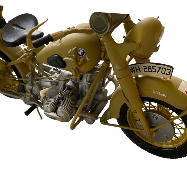  Product image 3 of the product “BMW aus Kunststoff 1/9 gebraucht  Zustand siehe Bilder ”