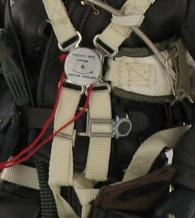  Artikelbild 3 des Artikels “German Bomber Pilot Handmade “