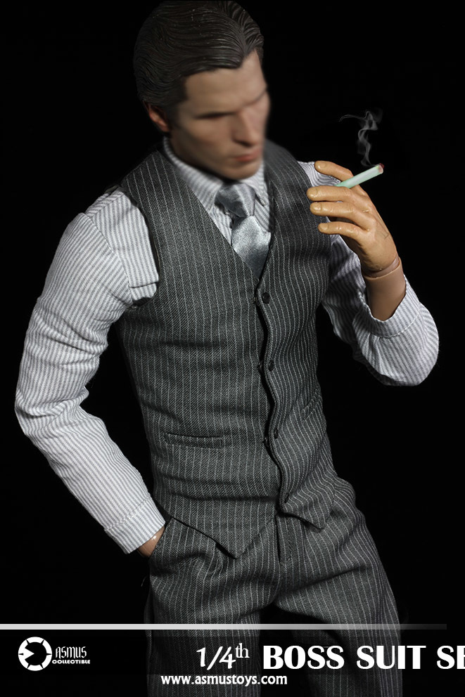  Product image 3 of the product “1/4 The Wayne Suit ”