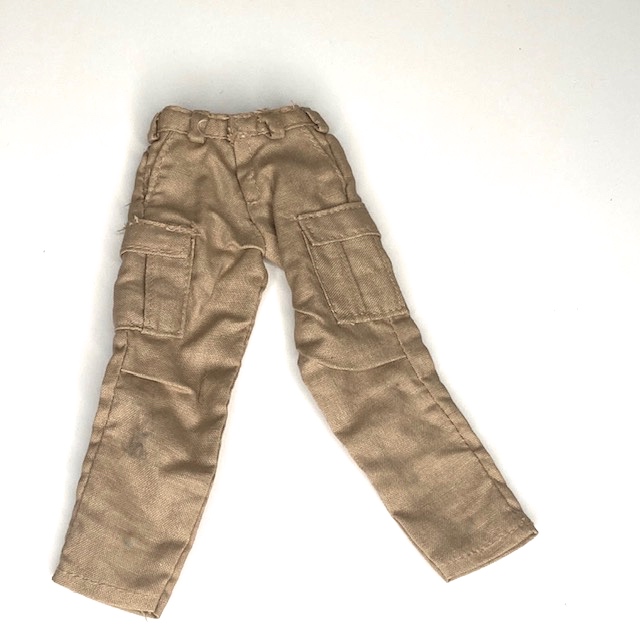  Artikelbild 3 des Artikels “Cargo Hose beige 1:6 “