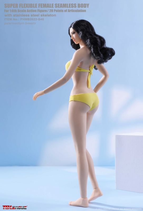  Product image 3 of the product “Caucasian Pale Female Super Flexible Seamless Body (Middle Bust) ”