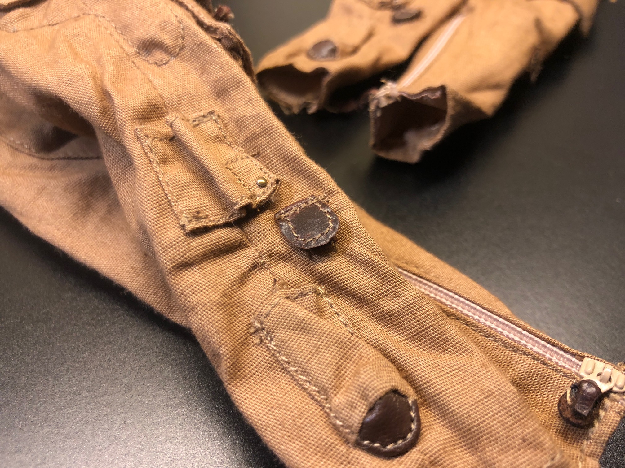  Product image 3 of the product “Deutsche Piloten Kanalhose de Luxx 1/6 aus Stoff ”