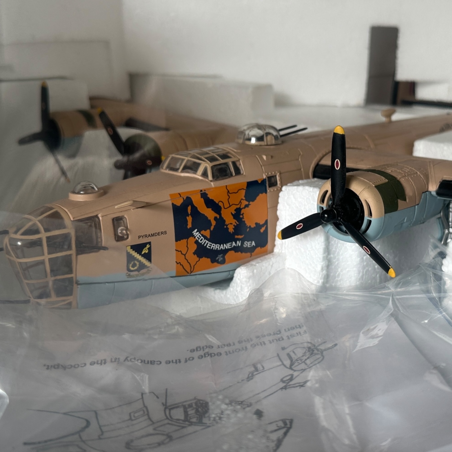  Artikelbild 3 des Artikels “1/48 B24 Mitchel Lancaster Frankli (The Squaw) n Mint “