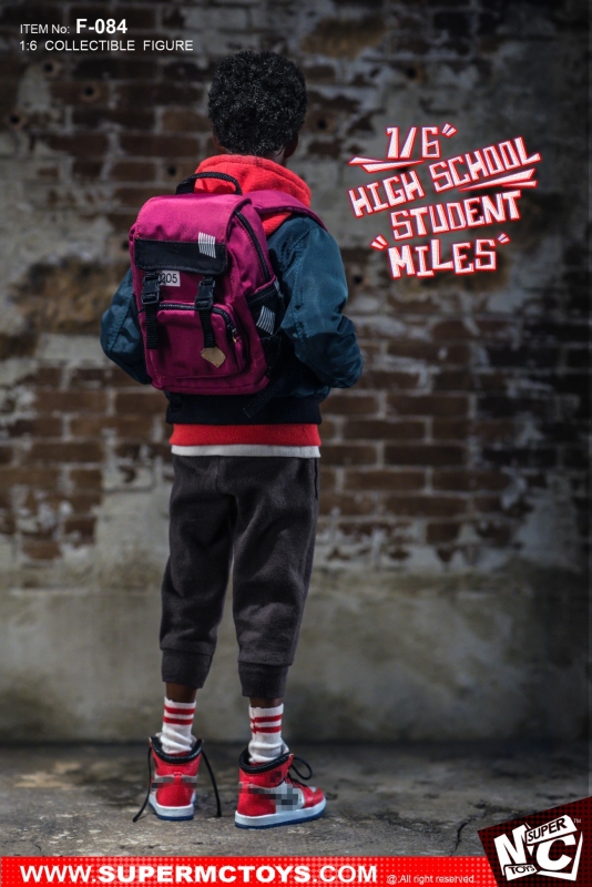  Artikelbild 3 des Artikels “High School Student - Miles  1:6th “