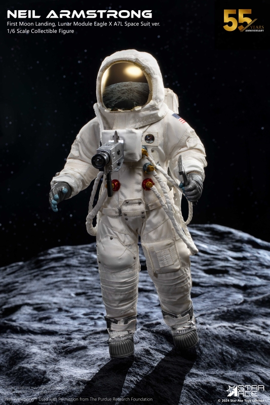  Artikelbild 3 des Artikels “Neil Armstrong - First Moon Landing  Space Suit Version (Suit Version) “