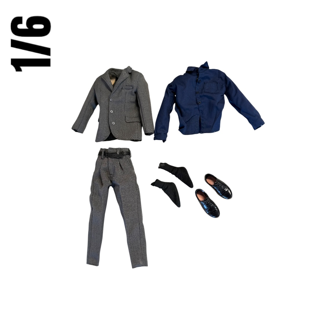  Artikelbild 3 des Artikels “1/6 Business Anzug-Set Grau mit Hemd, Socken & Lackschuhen “