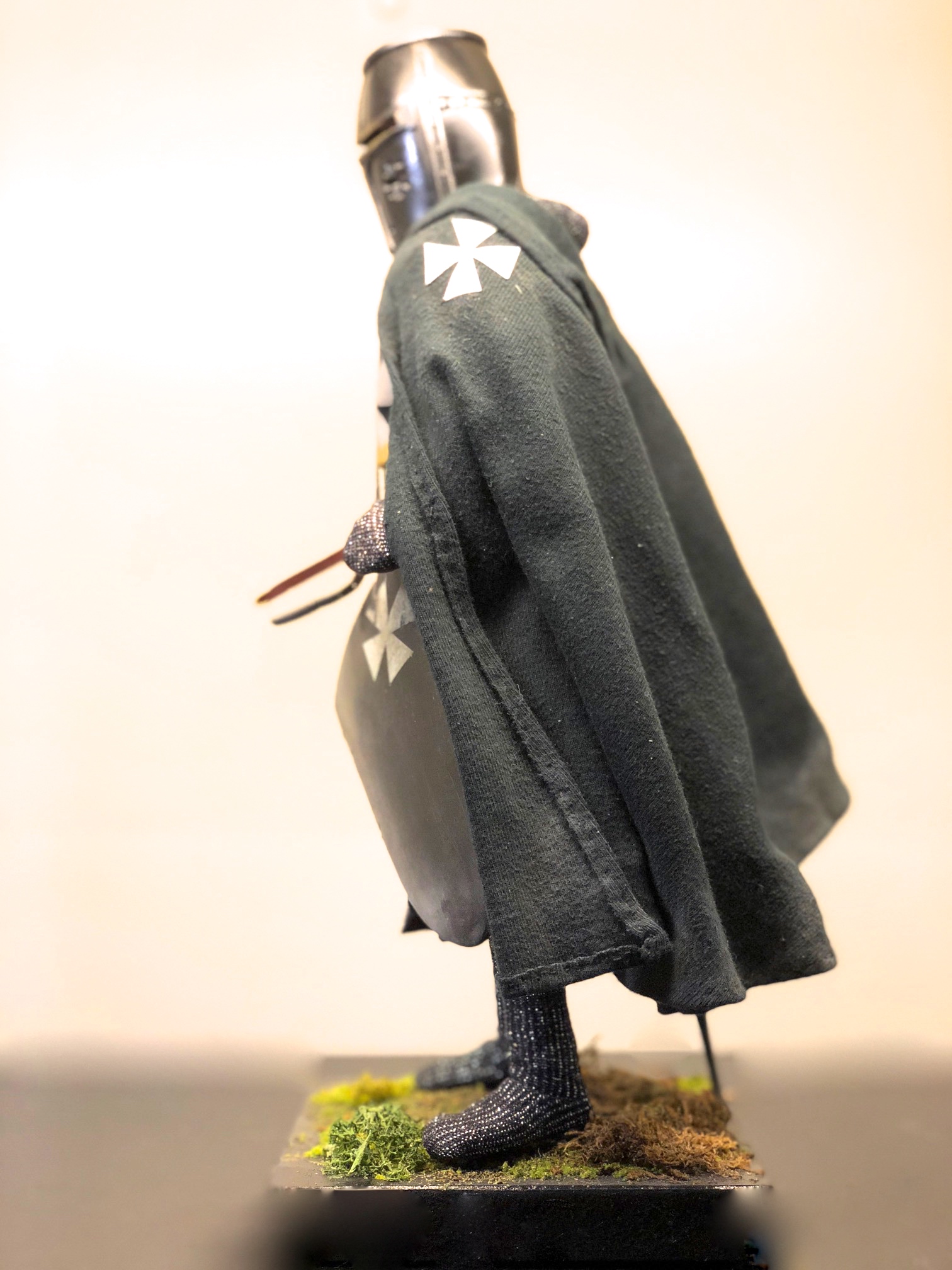  Product image 3 of the product “Ritter der Kreuzzüge im Maßstab 1:6 (ca. 30cm) ”