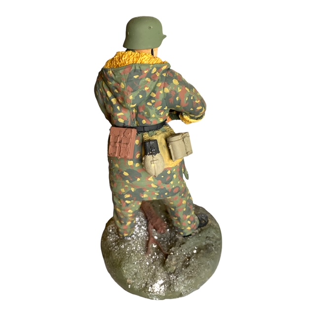 Artikelbild 3 des Artikels “Soldat  aus Kunststoff 1/9 “