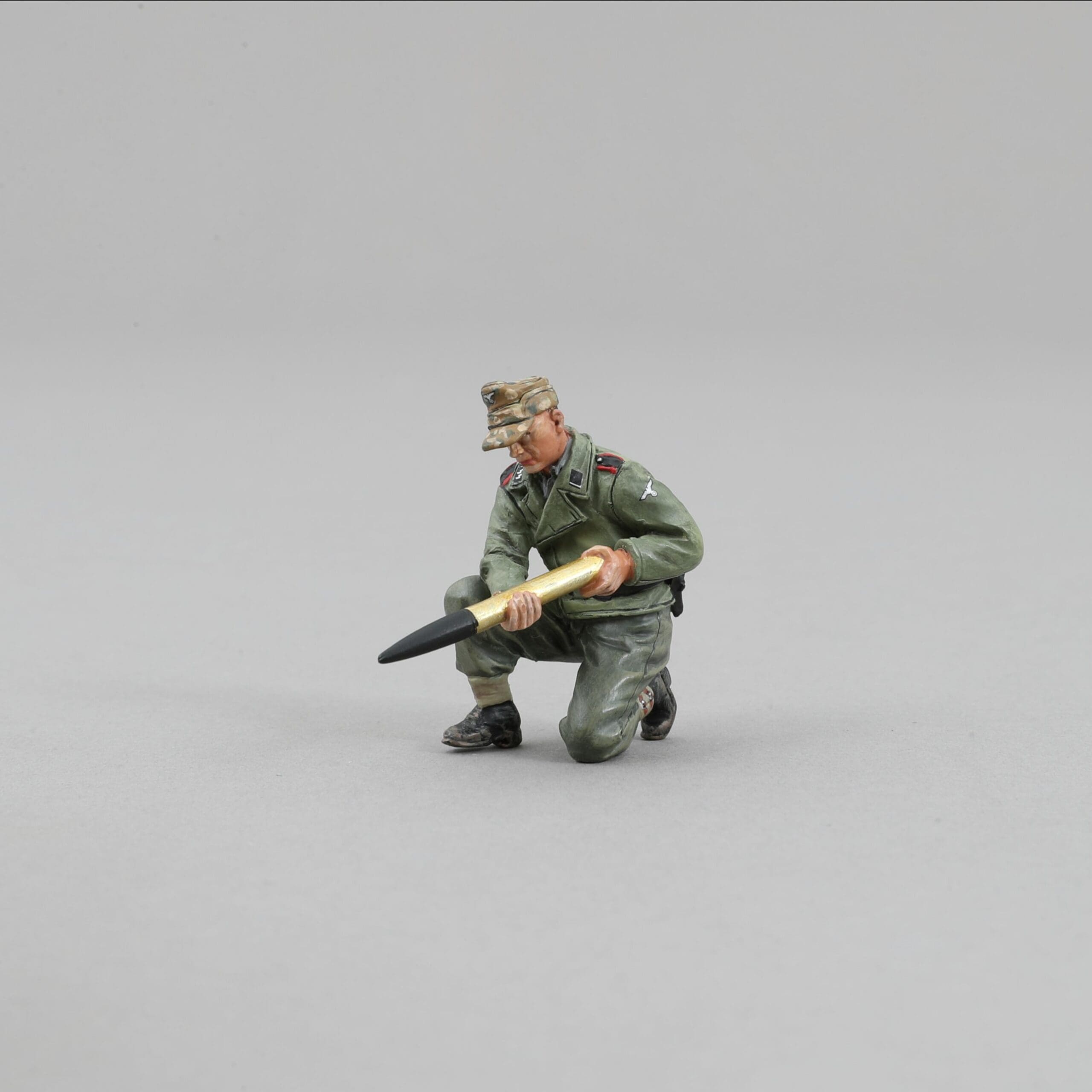  Artikelbild 3 des Artikels “MARDER 2  Crewman Kneeing 1:30 “
