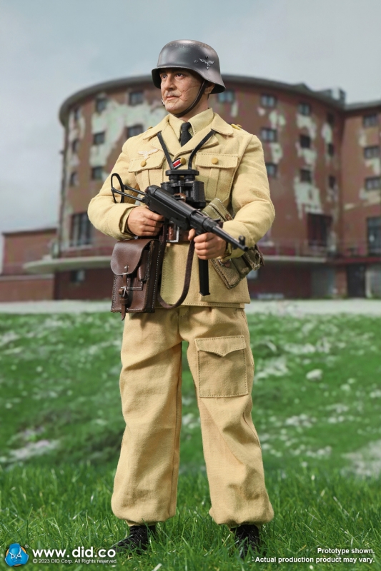  Artikelbild 3 des Artikels “Otto Skorzney - WWII German  1/6 “