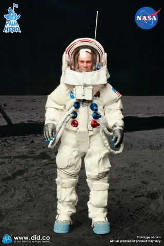 Artikelbild 3 des Artikels “1/12 Appolo 11 Astronaut - Commander Neil Armstrong “