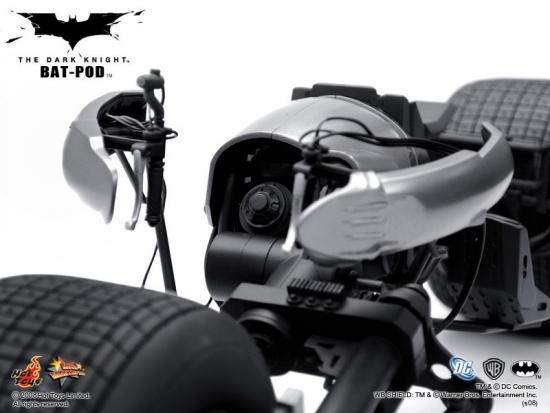  Artikelbild 4 des Artikels “The Dark Knight - 1:6th scale BAT-POD collectible “
