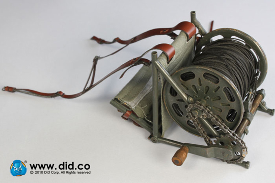  Product image 4 of the product “Backpack  Rückentrage Für Schwere Feldkabel in Metal 1/6 ”