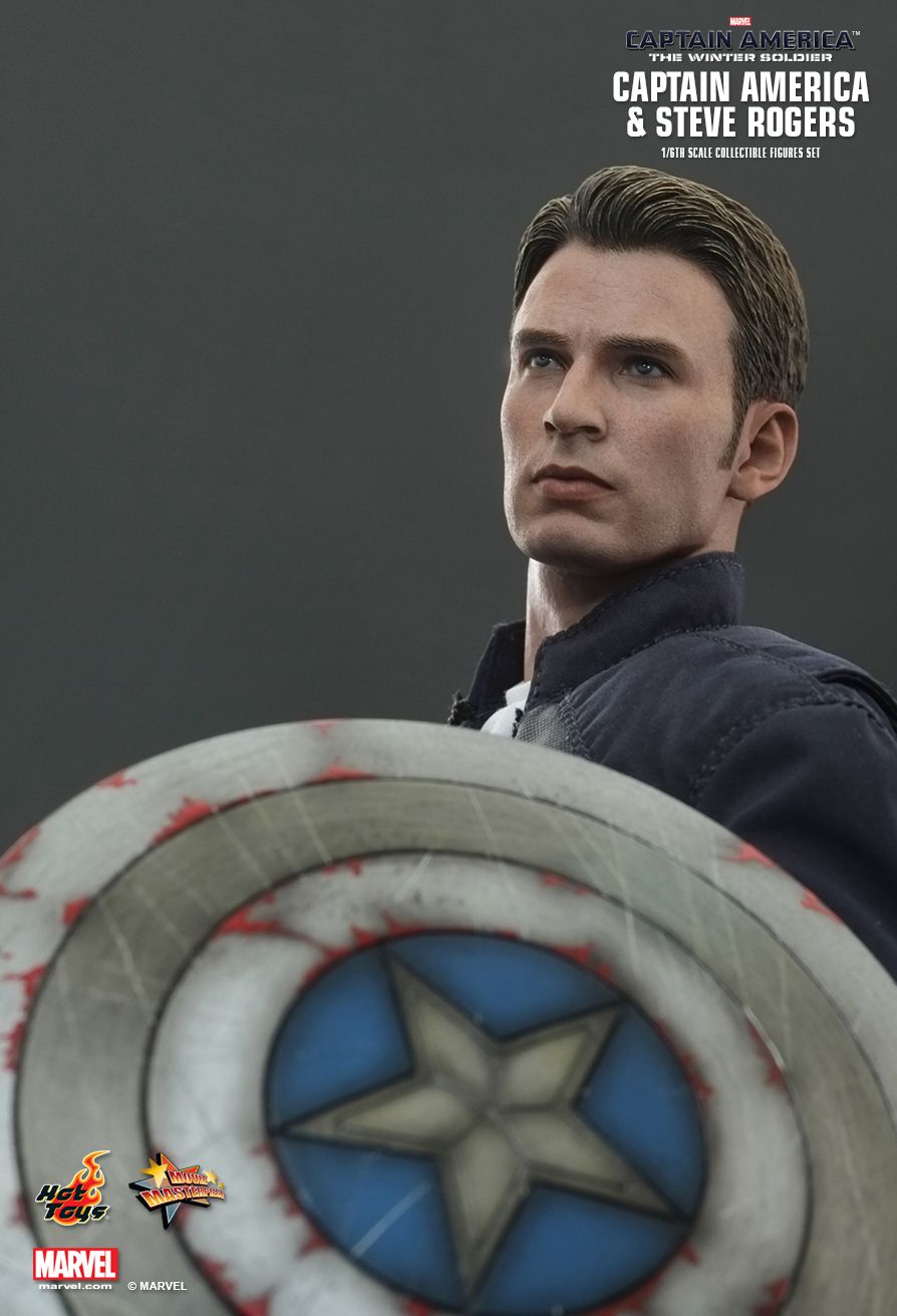  Artikelbild 4 des Artikels “Captain America & Steve Rogers - 1:6th scale Collectible Figures Set “