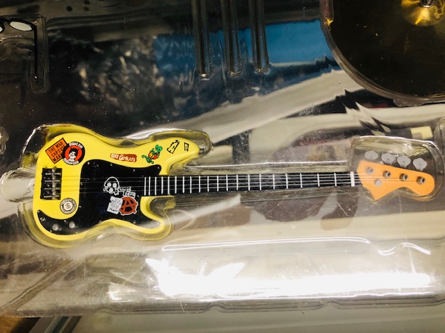  Artikelbild 4 des Artikels “THREEZERO X ELPHONSO LAM ZERO BAND PUNK 12
