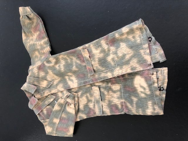  Product image 4 of the product “Fallschirmjägersmock Sumpftarn 1/6 ”