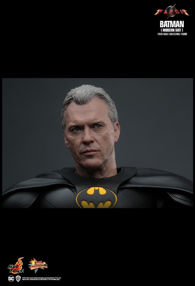  Artikelbild 4 des Artikels “The Flash Collectible Action Figure 1/6 Batman (Modern Suit) “