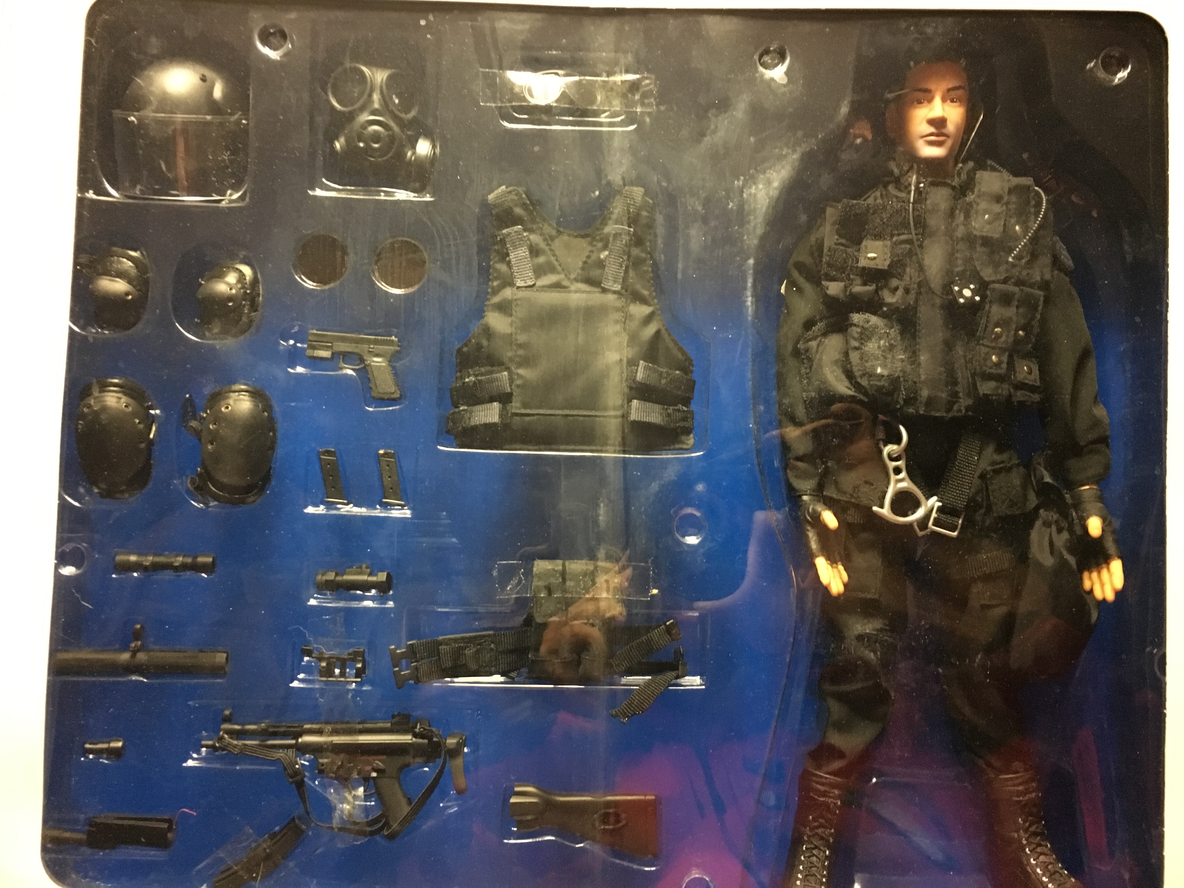  Artikelbild 4 des Artikels “Hot Toys S.W.A.T - ver 1.0 “