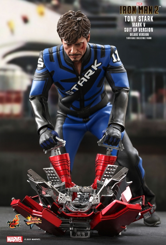  Product image 4 of the product “1/6th scale Tony Stark (Mark V Suit up Version) Collectible Figure (Deluxe Version) ”